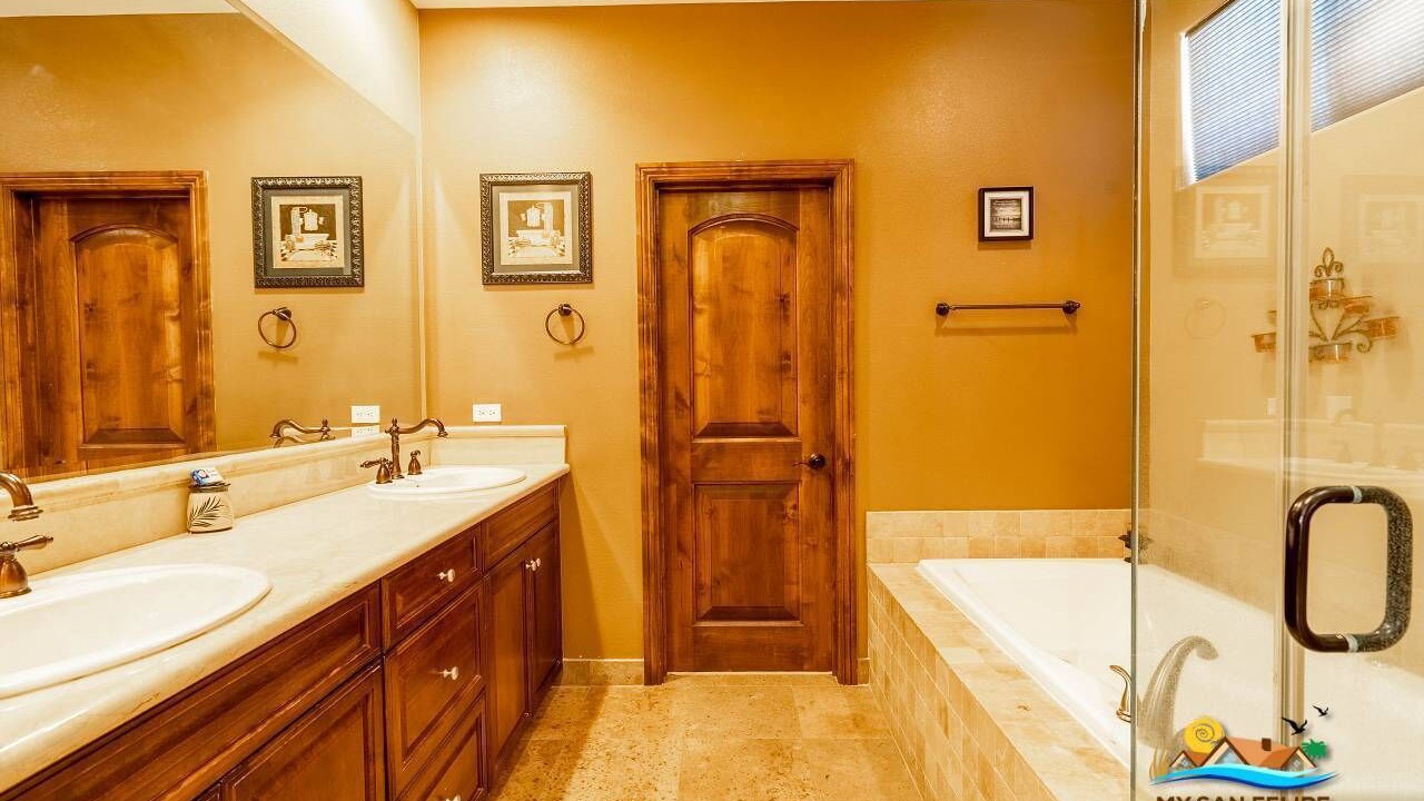 Photo of Bathroom in El Dorado Ranch