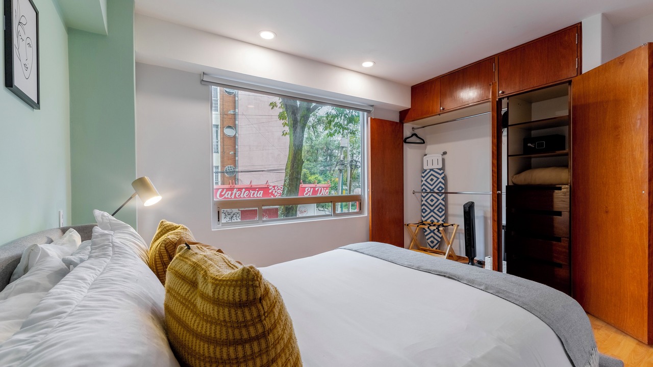 Photo of Bedroom in Anahuac
