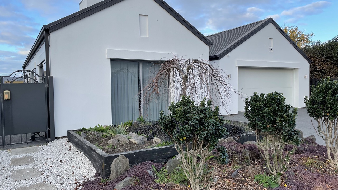 Photo of Outdoor in Hornby