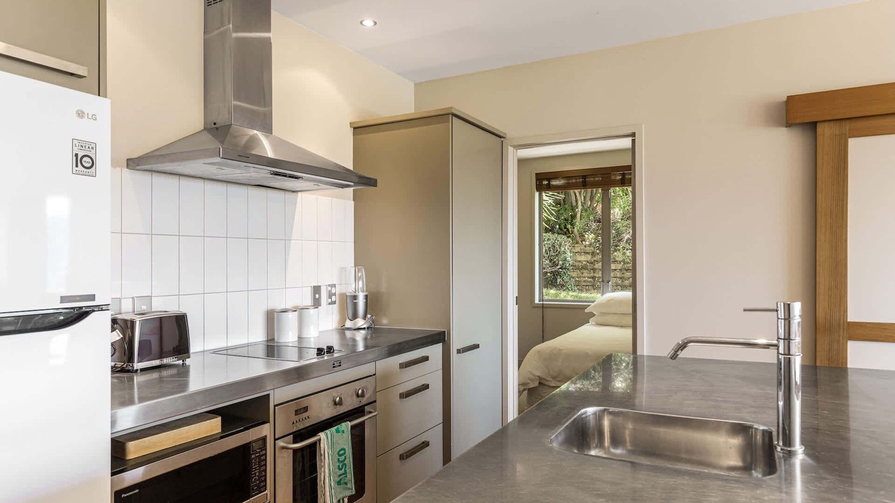 Photo of Kitchen in Onetangi