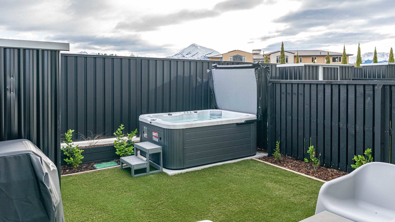 Photo of Outdoor in Albert Town