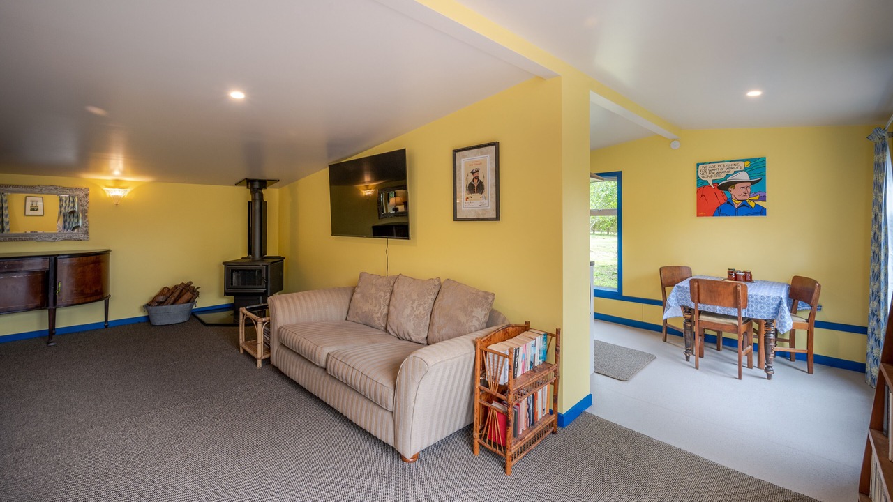 Photo of Livingroom in Port Levy