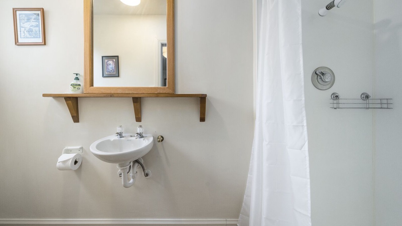Photo of Bathroom in Martinborough