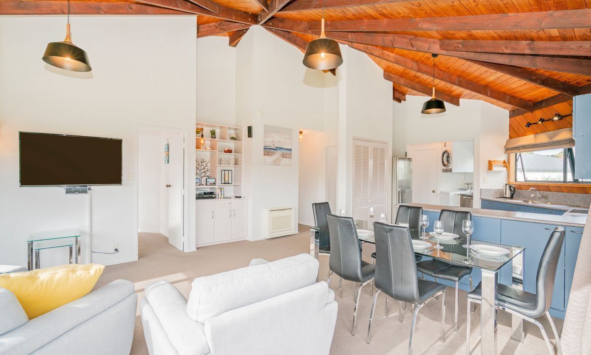 Photo of Livingroom in Matarangi