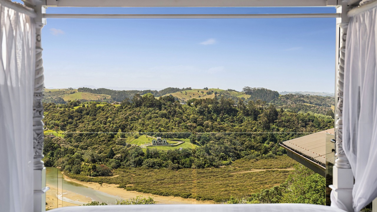 Photo of Bedroom in Waiwera