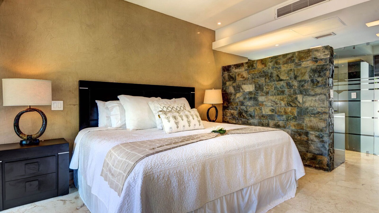Photo of Bedroom in Playacar Beach