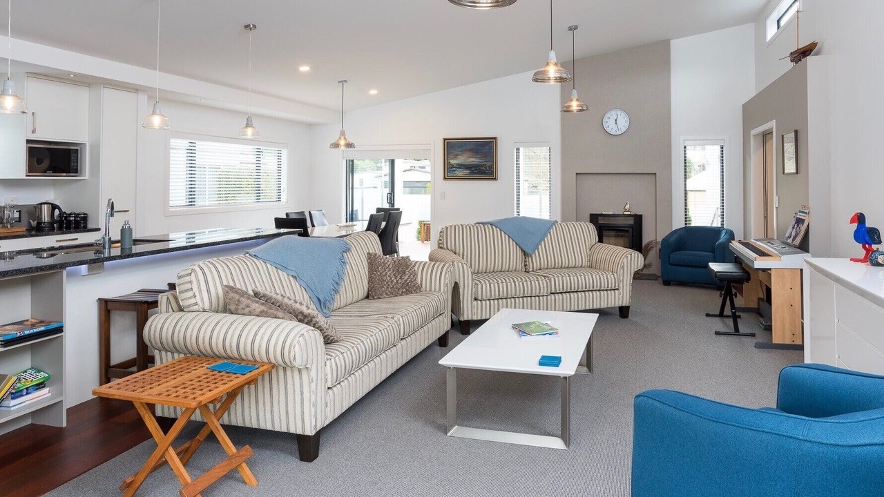 Photo of Livingroom in Waikawa Bay