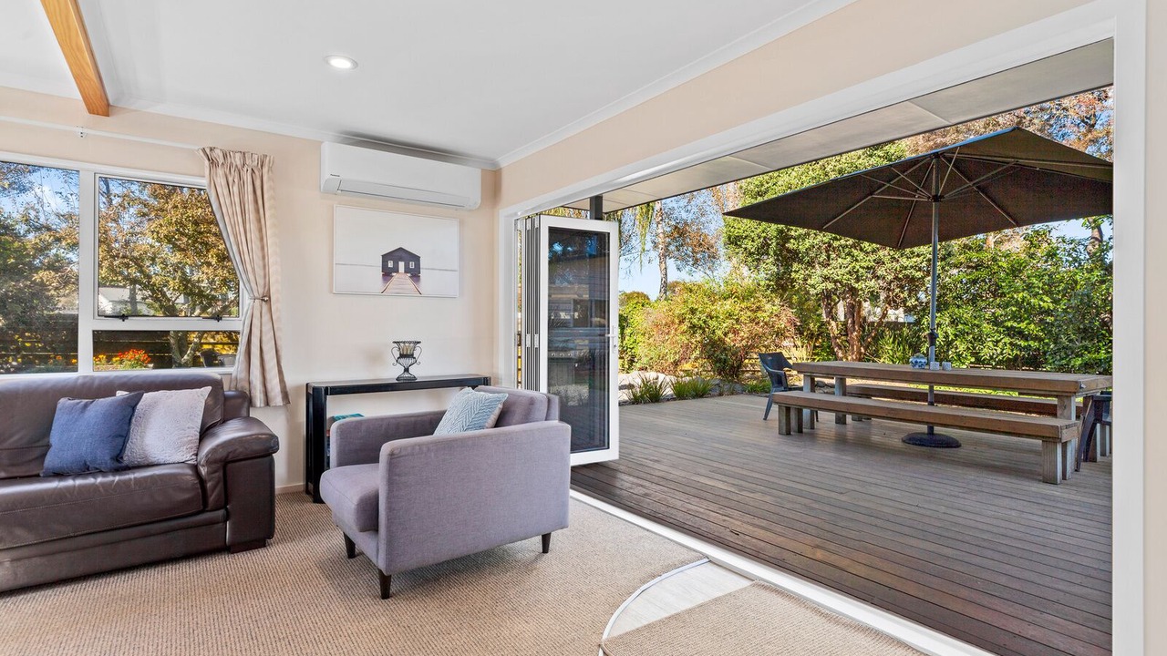 Photo of Livingroom in Papamoa Beach