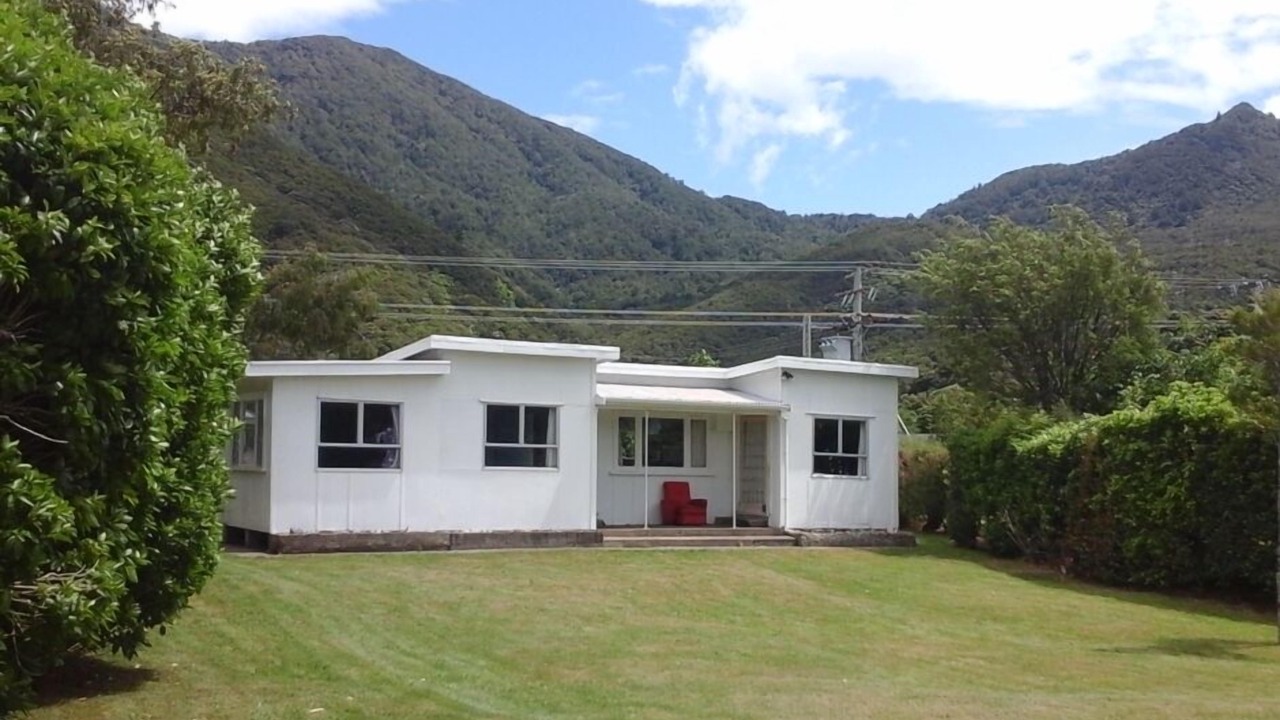 Photo of Others in Okiwi Bay