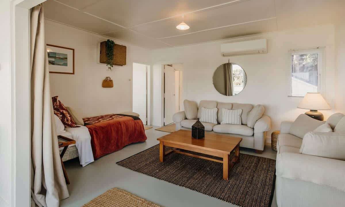Photo of Livingroom in Oakura