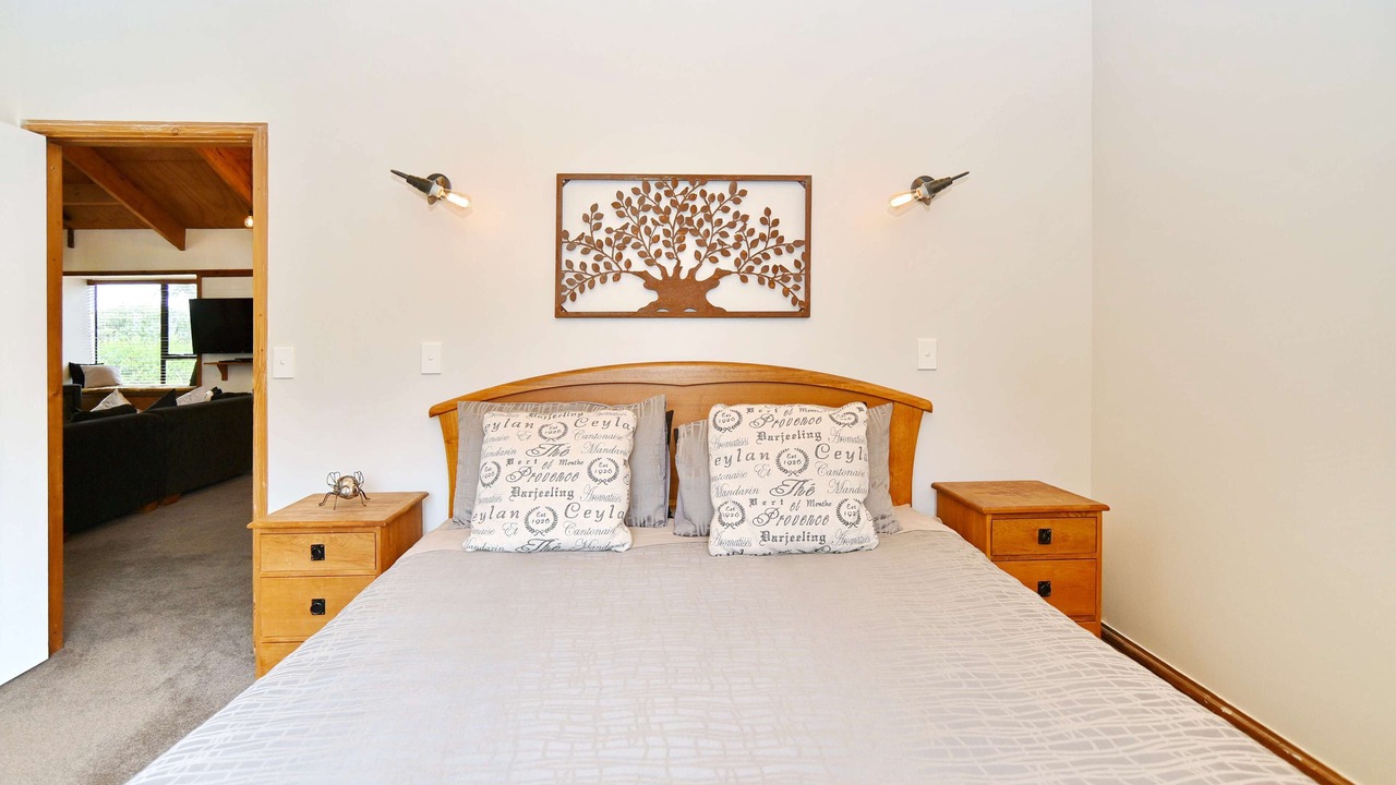 Photo of Bedroom in Pines Beach