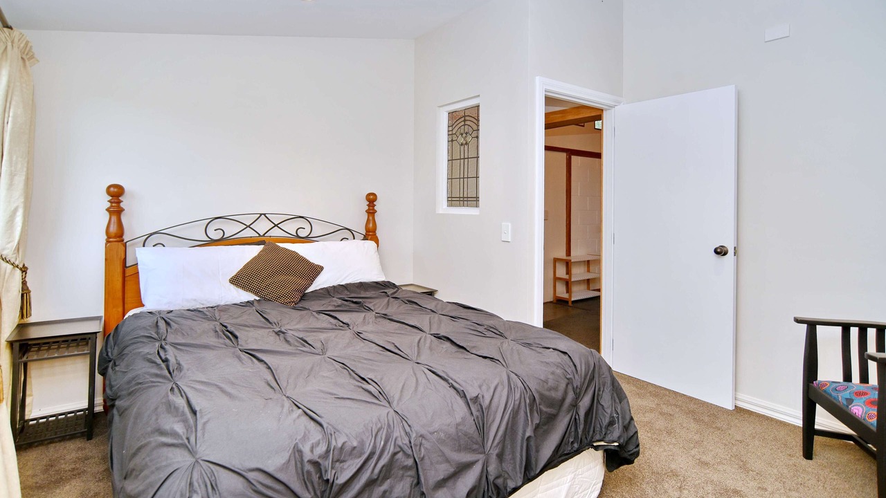 Photo of Bedroom in Pines Beach