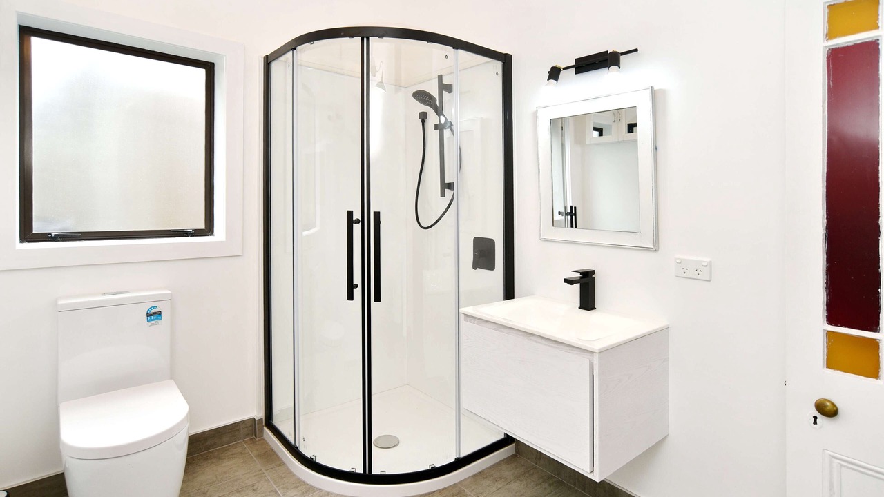 Photo of Bathroom in Pines Beach