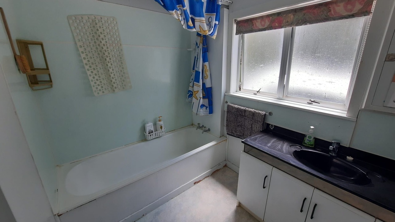 Photo of Bathroom in Oakura