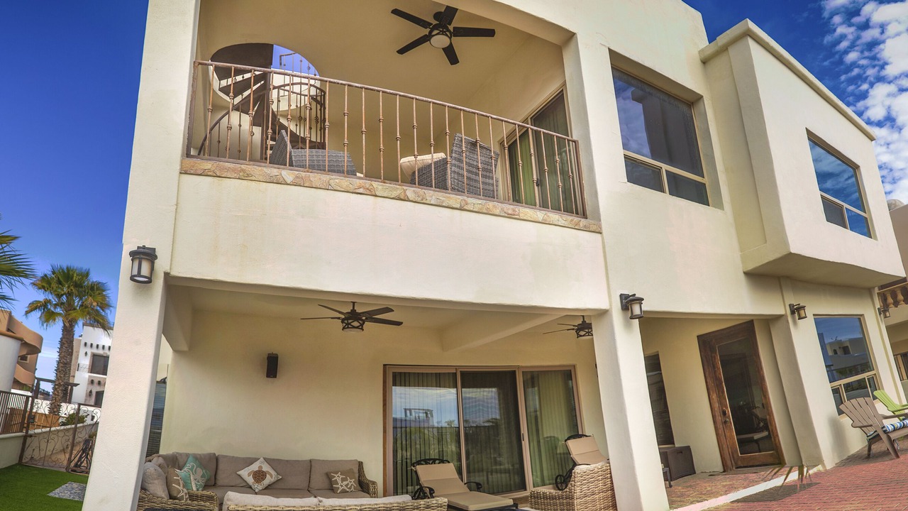 Photo of Patio Balcony in Sandy Beach