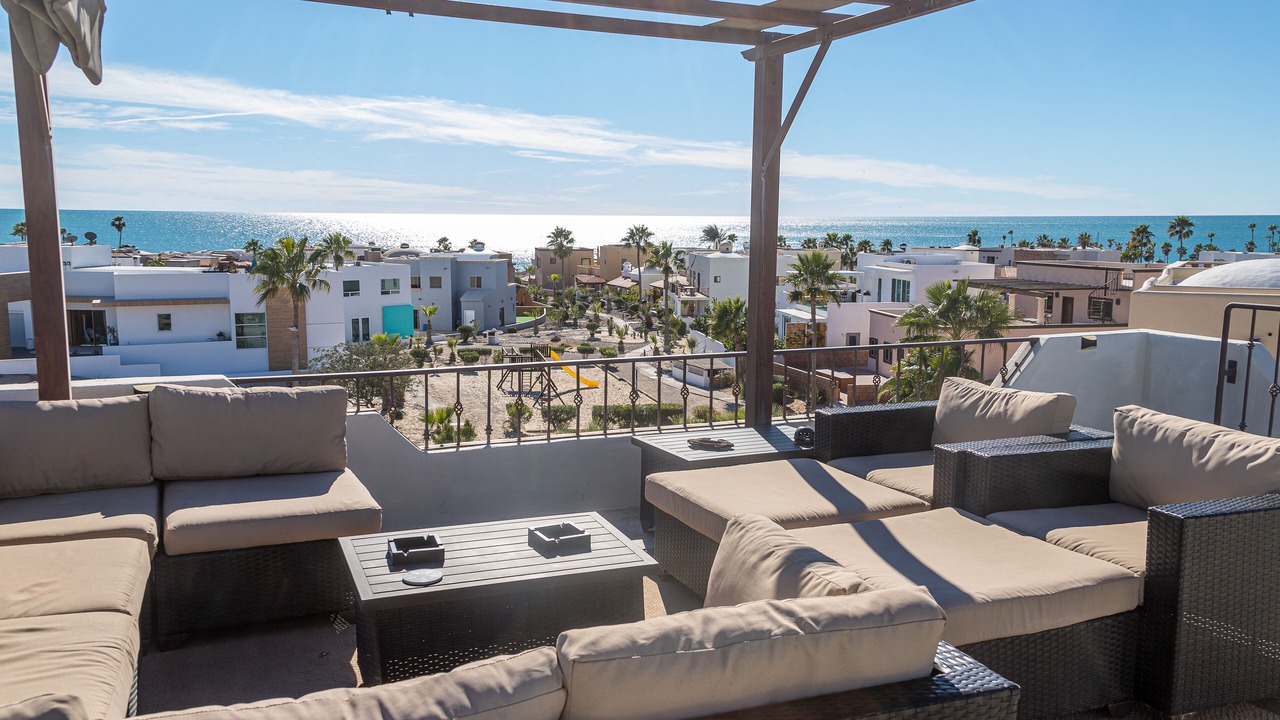 Photo of Patio Balcony in Sandy Beach