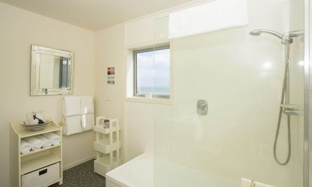 Photo of Bathroom in Oakura