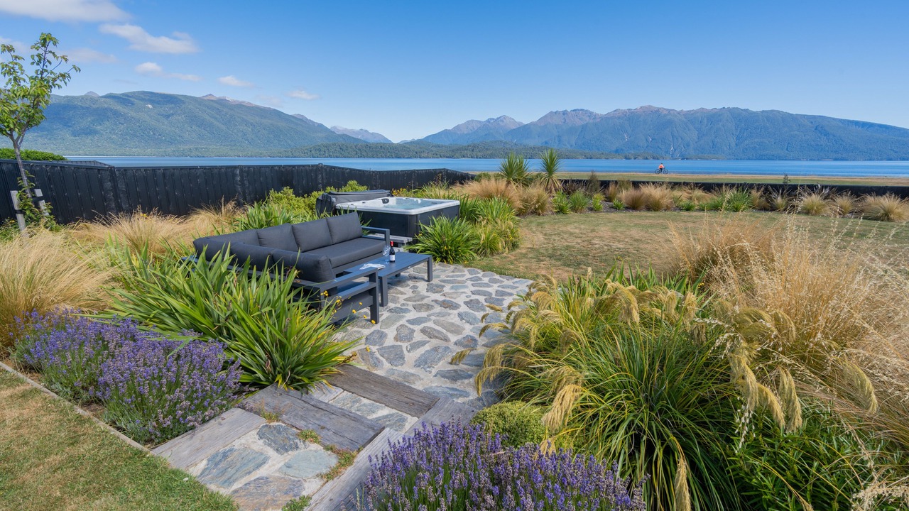 Photo of Patio Balcony in Te Anau