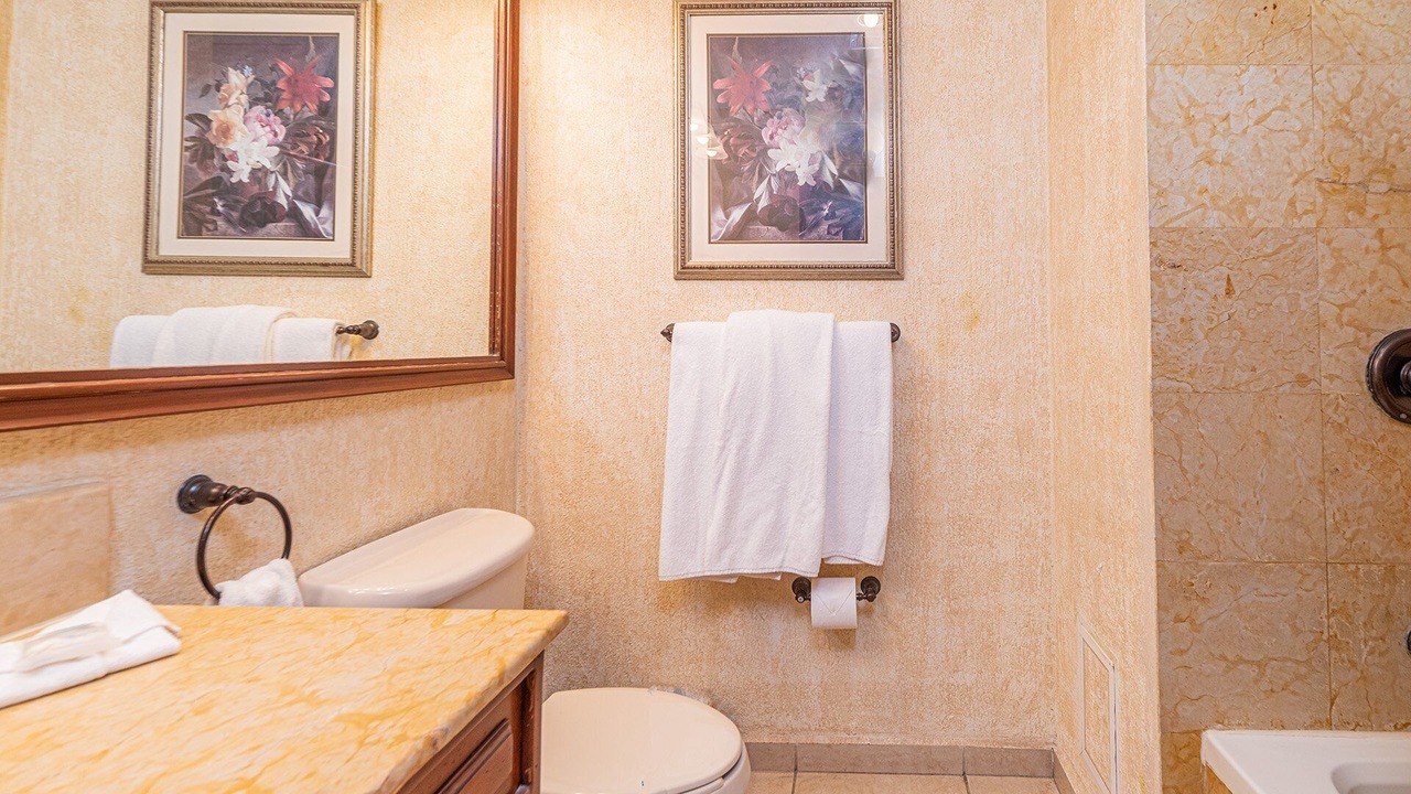Photo of Bathroom in Oriente