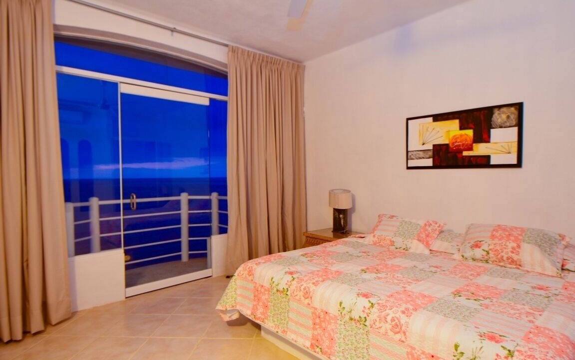 Photo of Bedroom in South Shore Hotel Area