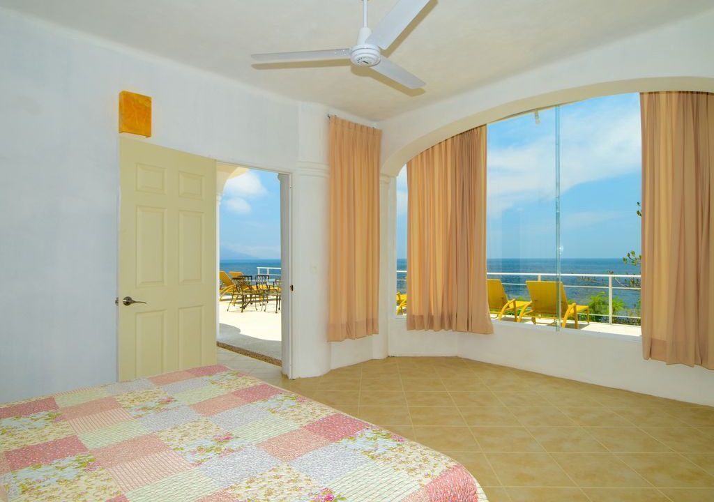 Photo of Bedroom in South Shore Hotel Area