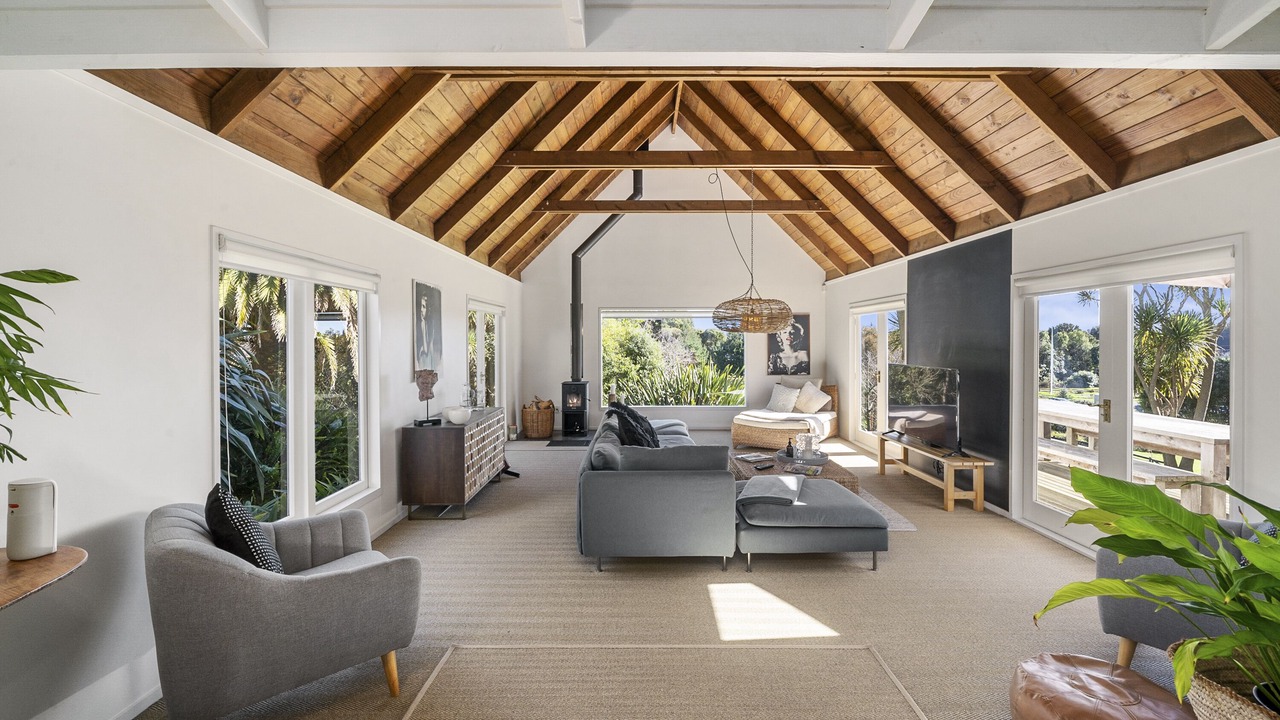 Photo of Livingroom in Te Horo Beach