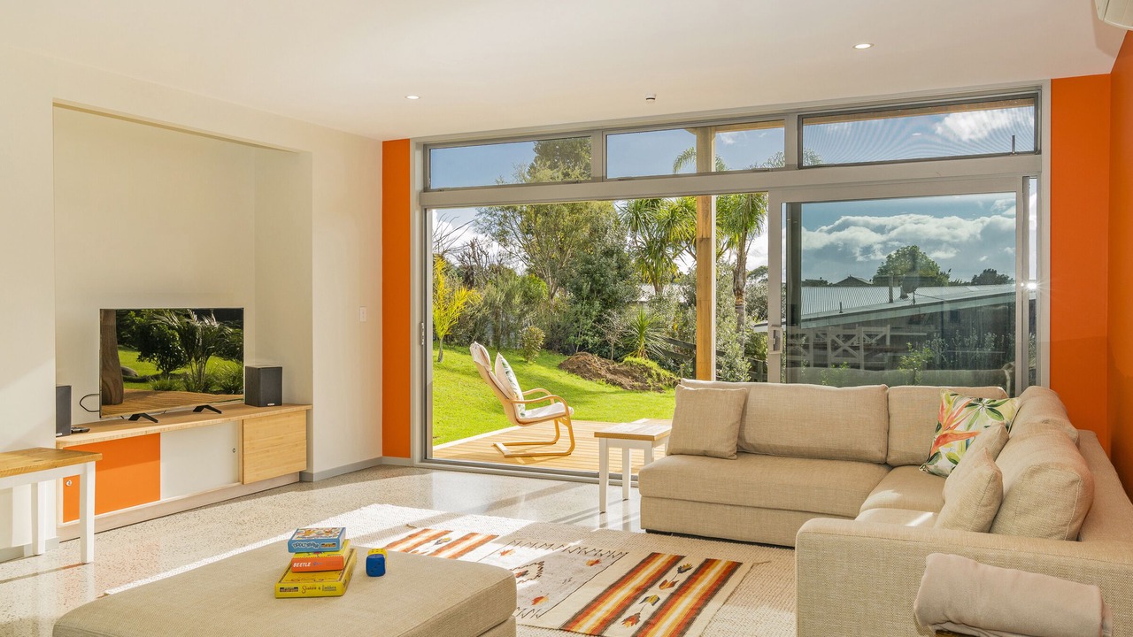 Photo of Livingroom in Whangapoua