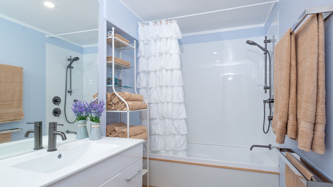 Photo of Bathroom in Opononi