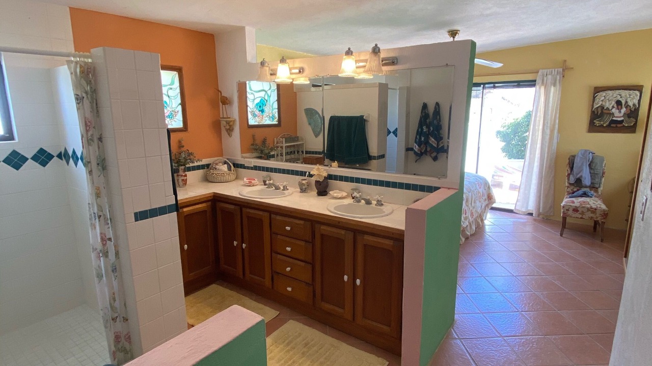 Photo of Bathroom in Buenavista