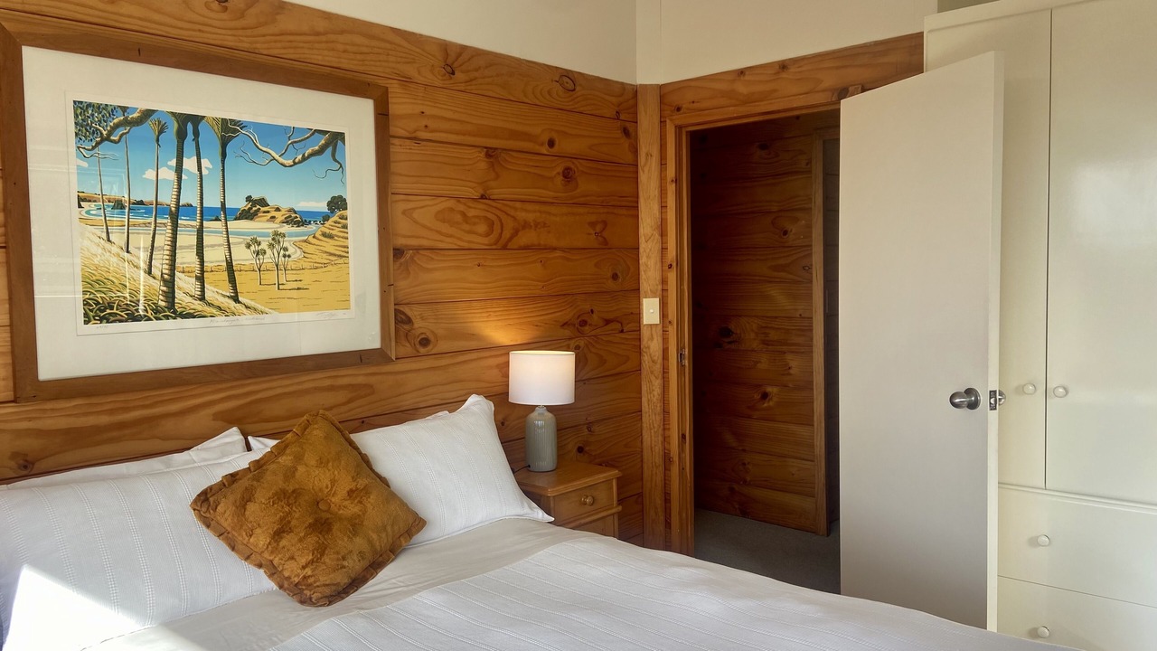 Photo of Bedroom in Piha