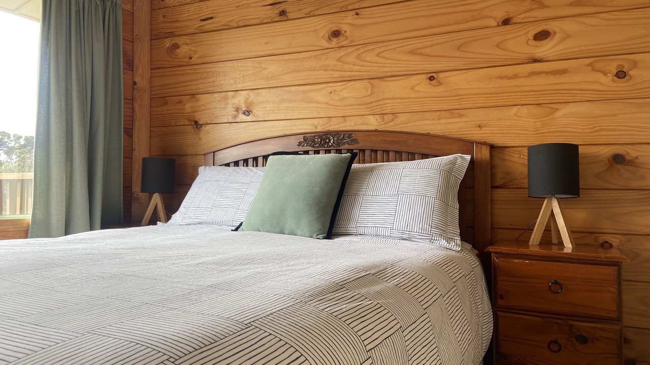 Photo of Bedroom in Piha