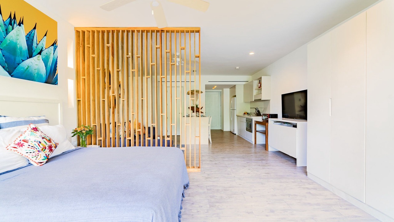 Photo of Bedroom in R