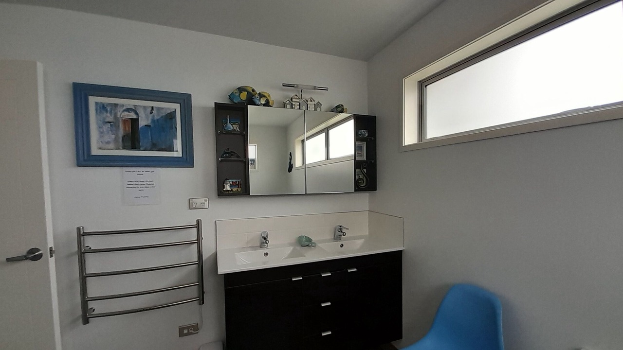 Photo of Bathroom in Tindalls Beach
