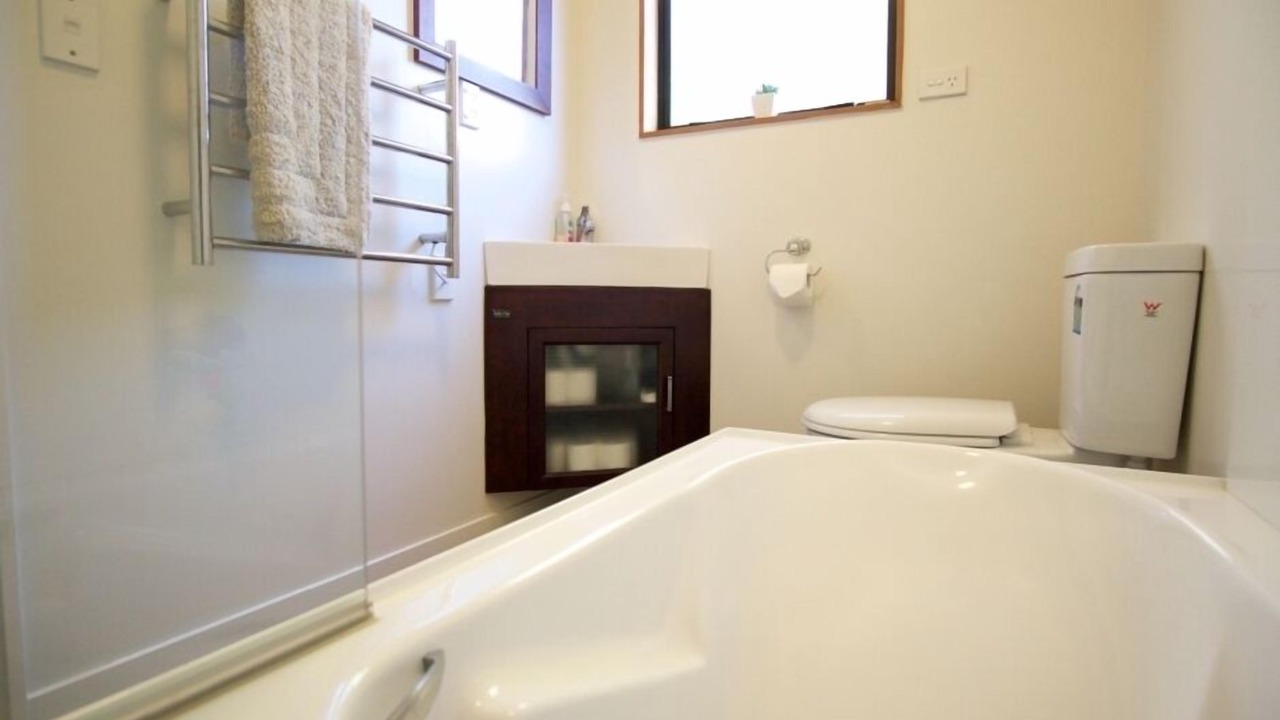Photo of Bathroom in Ngaio Bay