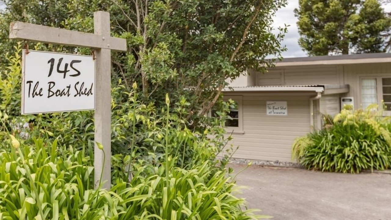 Photo of Others in Lake Tarawera