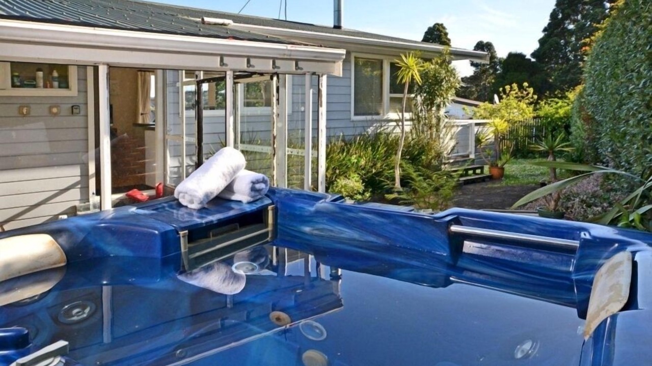 Photo of Outdoor in Leigh
