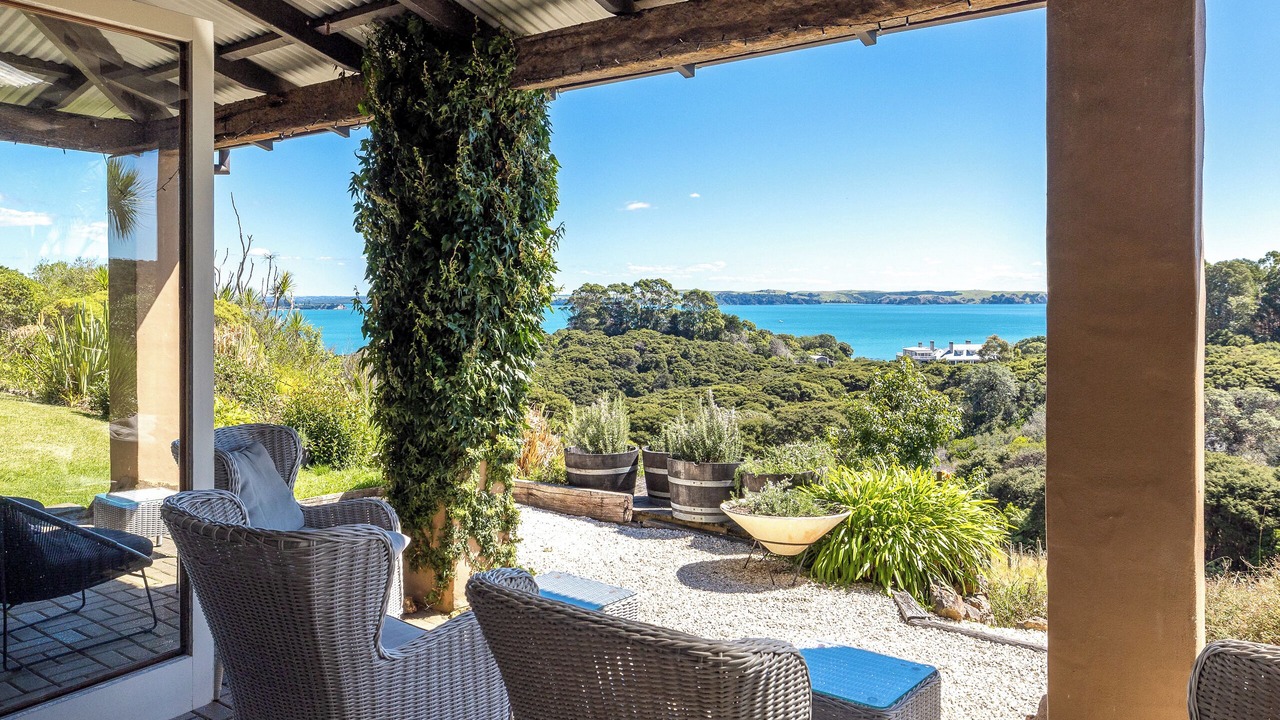 Photo of Patio Balcony in Oneroa