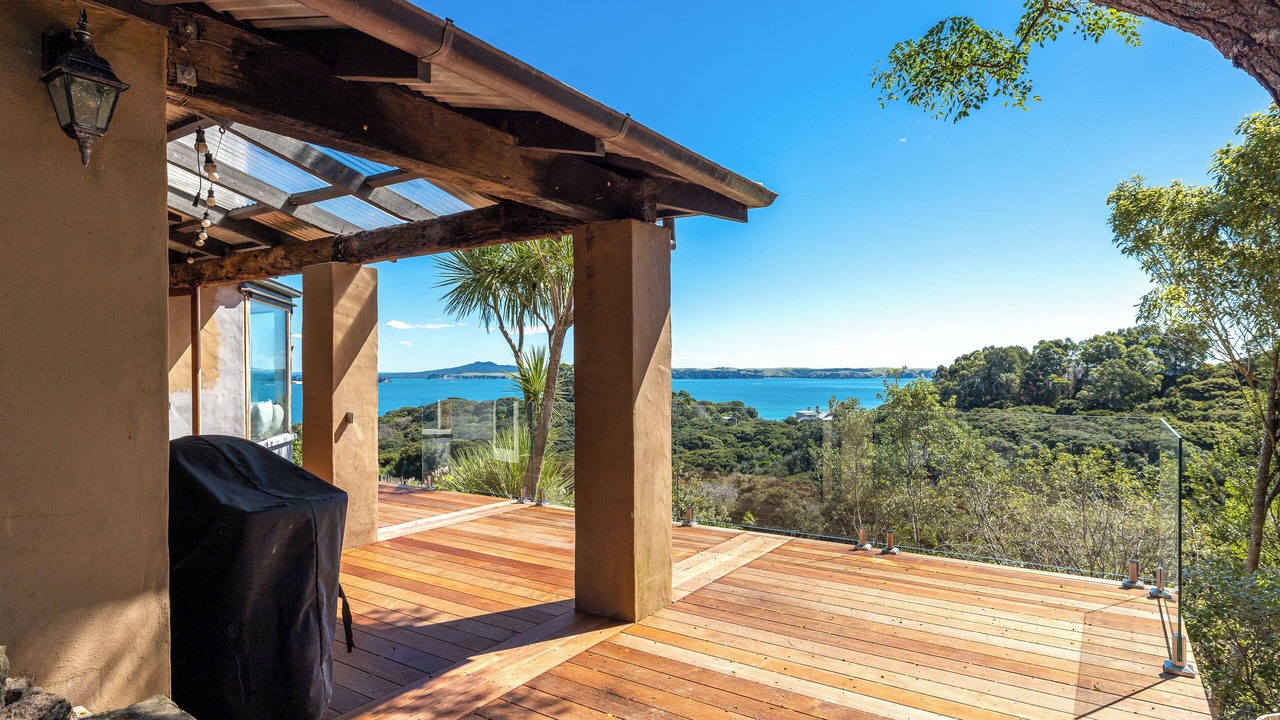 Photo of Patio Balcony in Oneroa