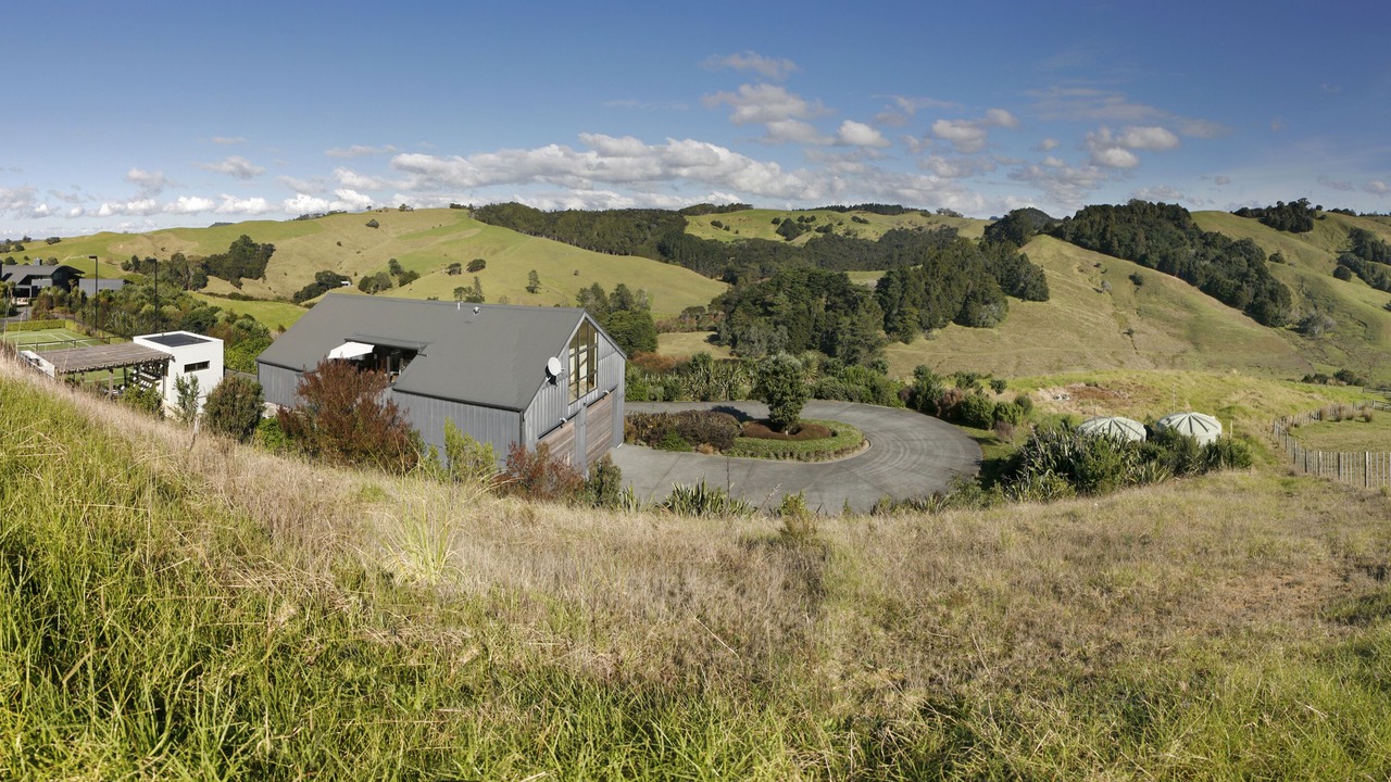 Photo of Others in Mahurangi West