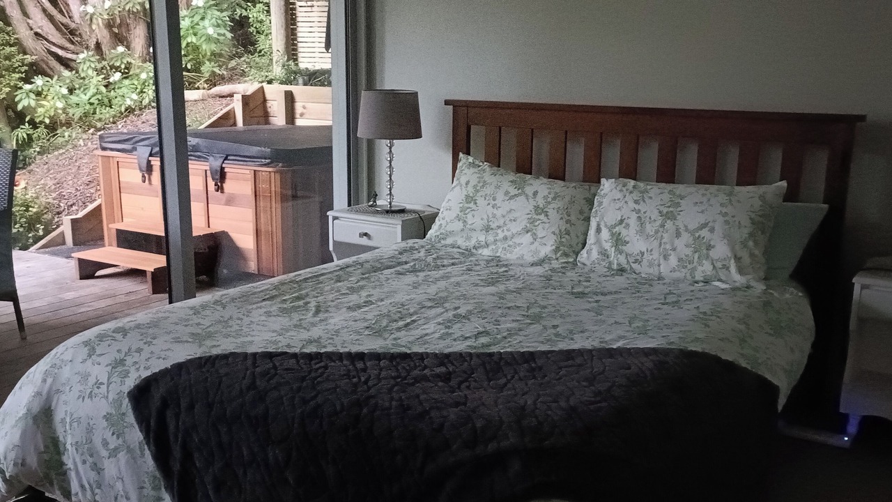 Photo of Bedroom in Puhoi
