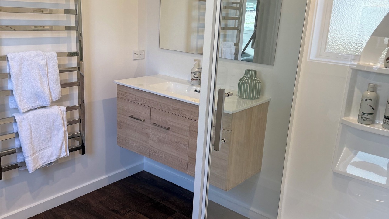 Photo of Bathroom in Coal Stream