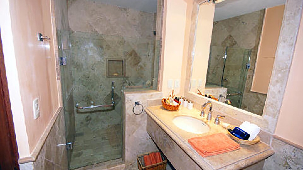 Photo of Bathroom in Los Barriles