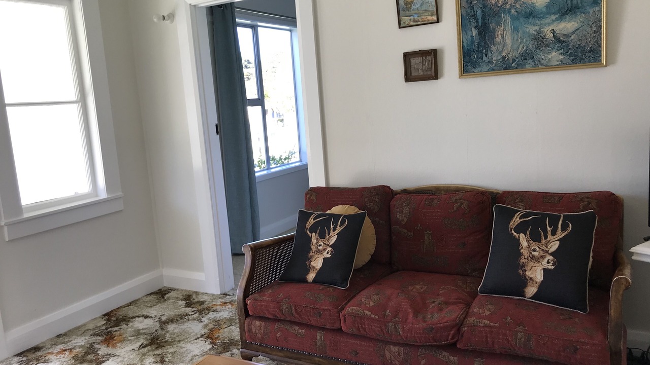 Photo of Livingroom in Western Lake