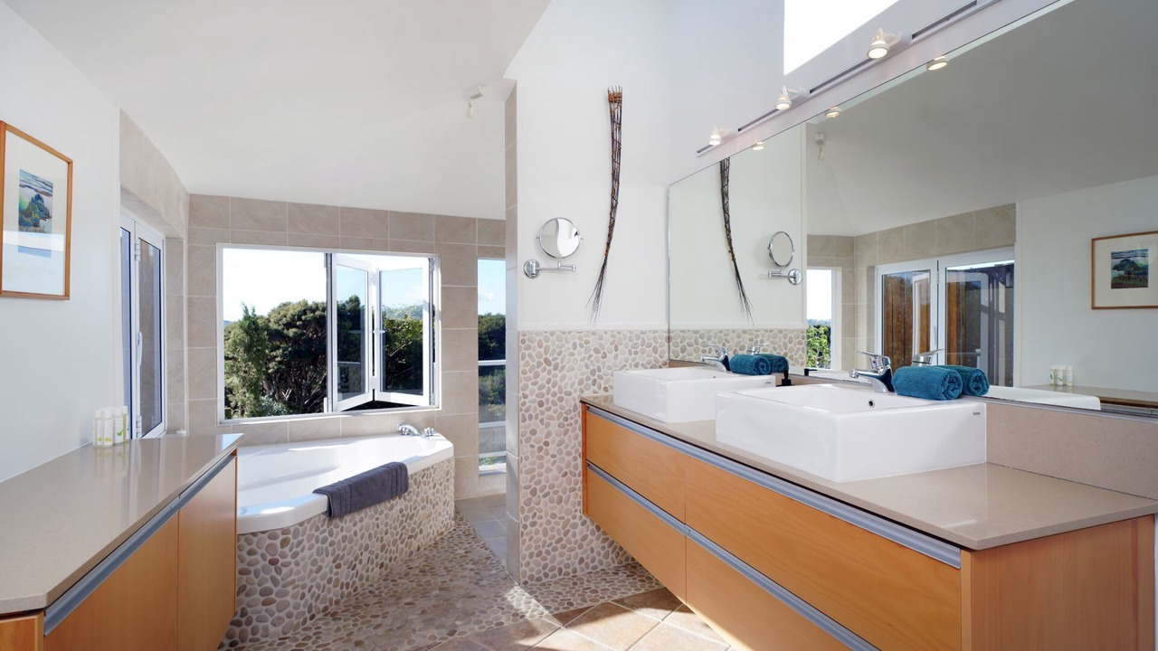 Photo of Bathroom in Surfdale