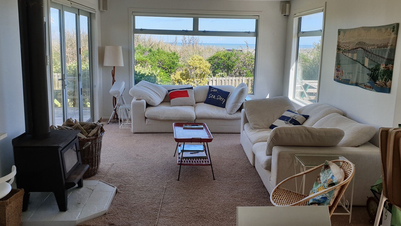 Photo of Livingroom in Te Horo Beach