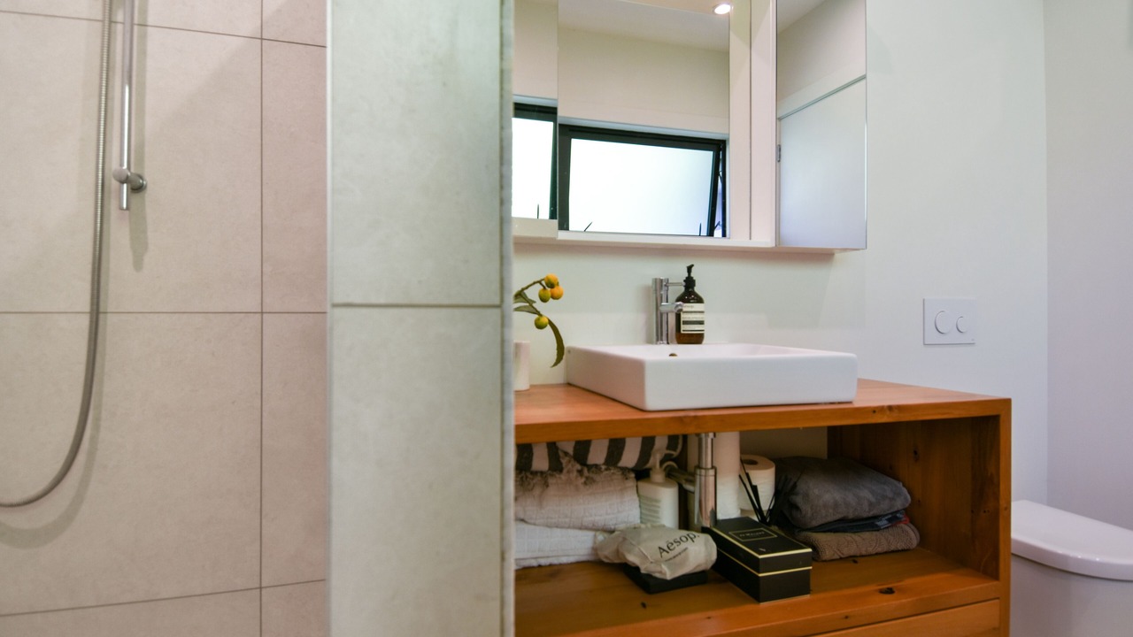 Photo of Bathroom in Stepneyville