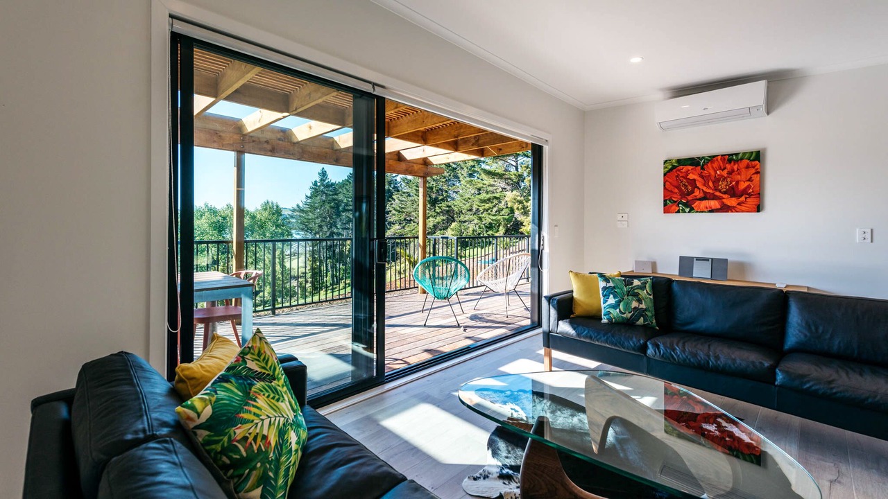 Photo of Livingroom in Surfdale