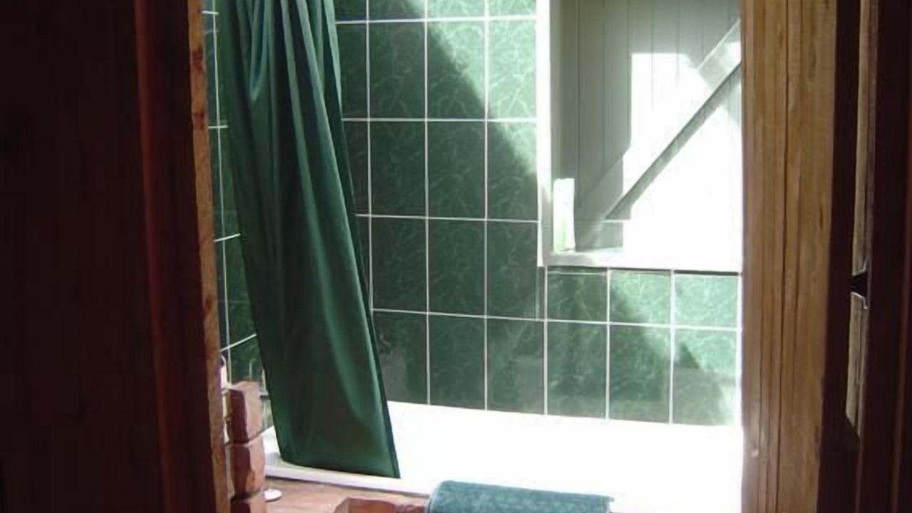 Photo of Bathroom in Rangiwahia