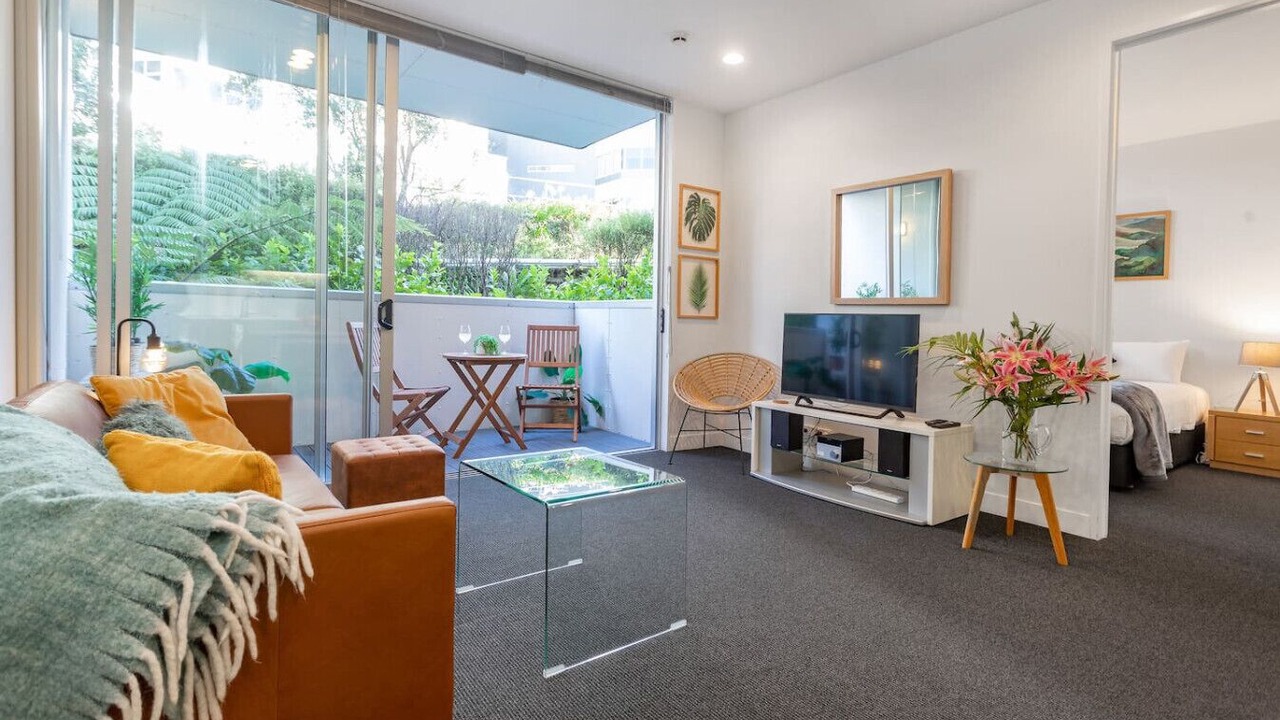 Photo of Livingroom in Auckland Central Business District