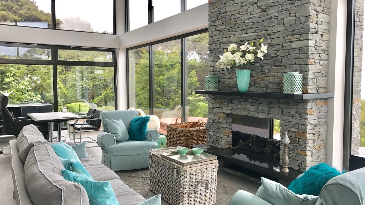Photo of Livingroom in Totara North